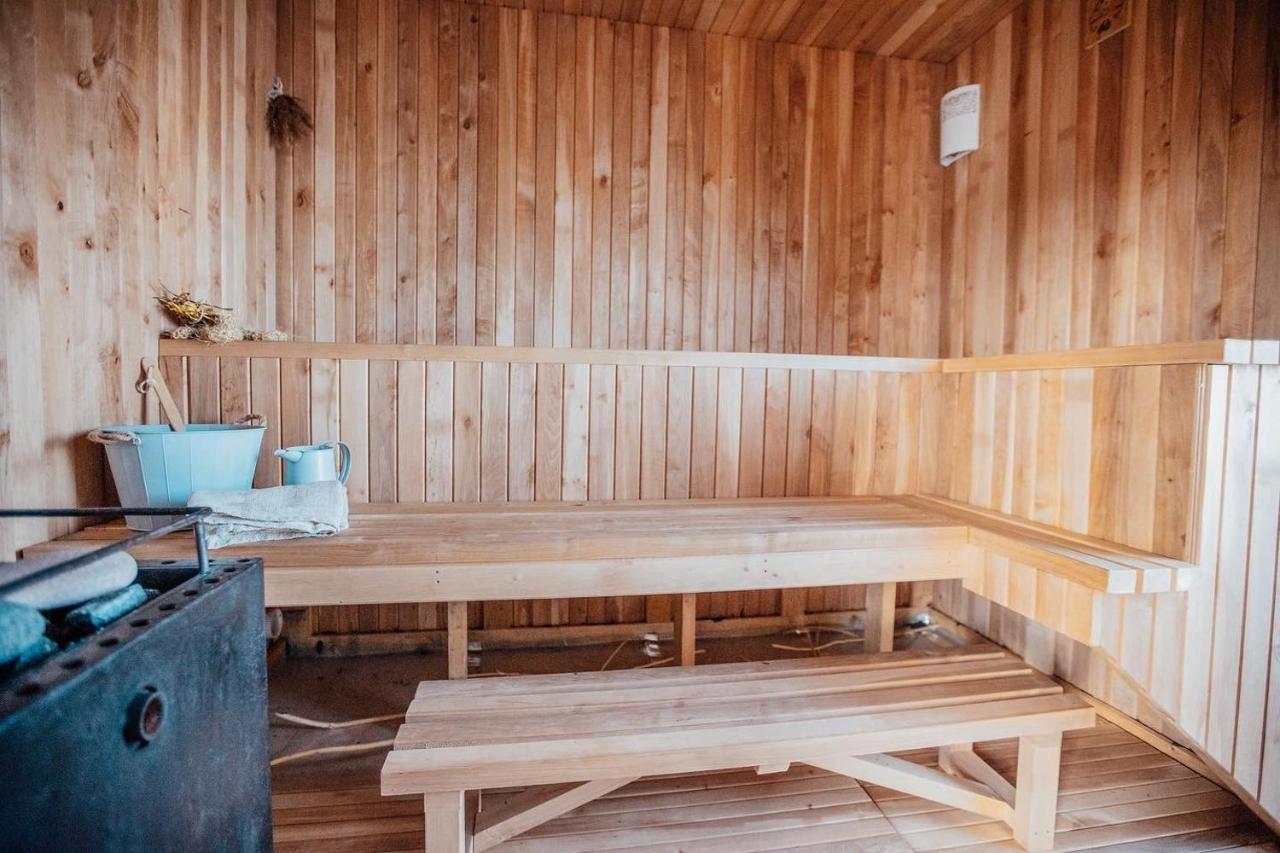 Hotel Dzintarkrasts Jūrkalne Esterno foto
